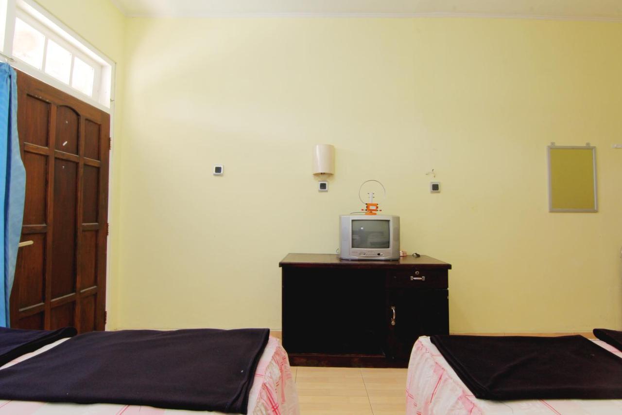 Hotel Wijaya 3 Kaliurang Exteriör bild